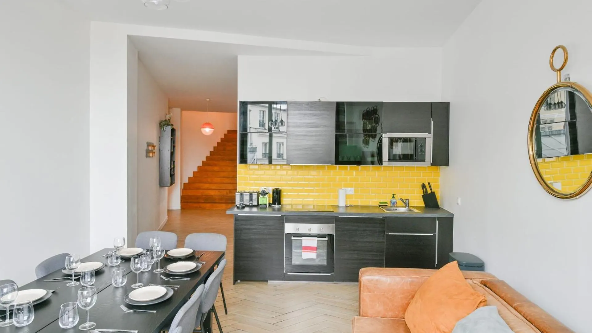 Sacre-Coeur Modern 4Bd With Sauna For 10 Guests! Paris