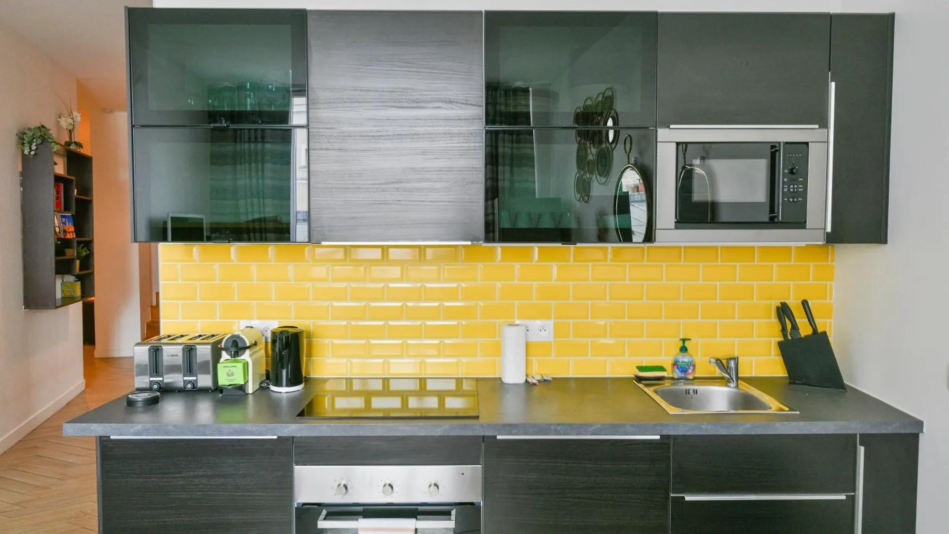 Sacre-Coeur Modern 4Bd With Sauna For 10 Guests! Paris