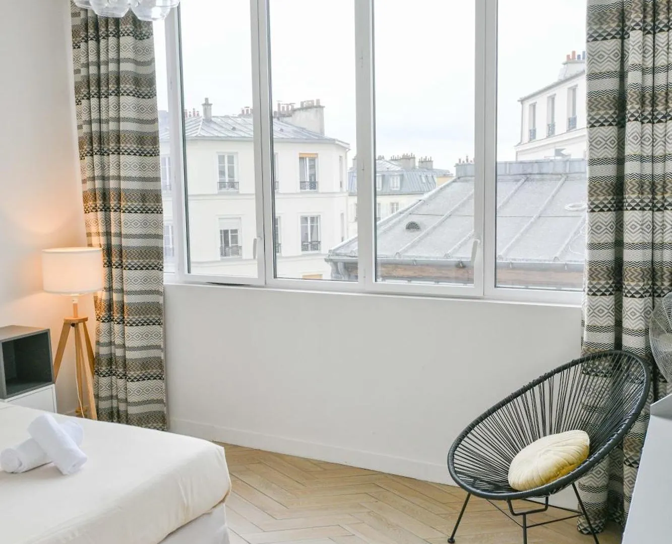 Sacre-Coeur Modern 4Bd With Sauna For 10 Guests! Paris Apartment
