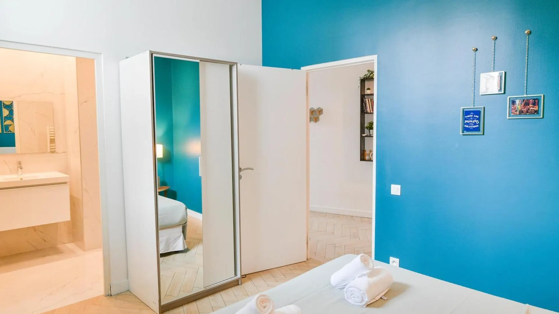 Sacre-Coeur Modern 4Bd With Sauna For 10 Guests! Paris