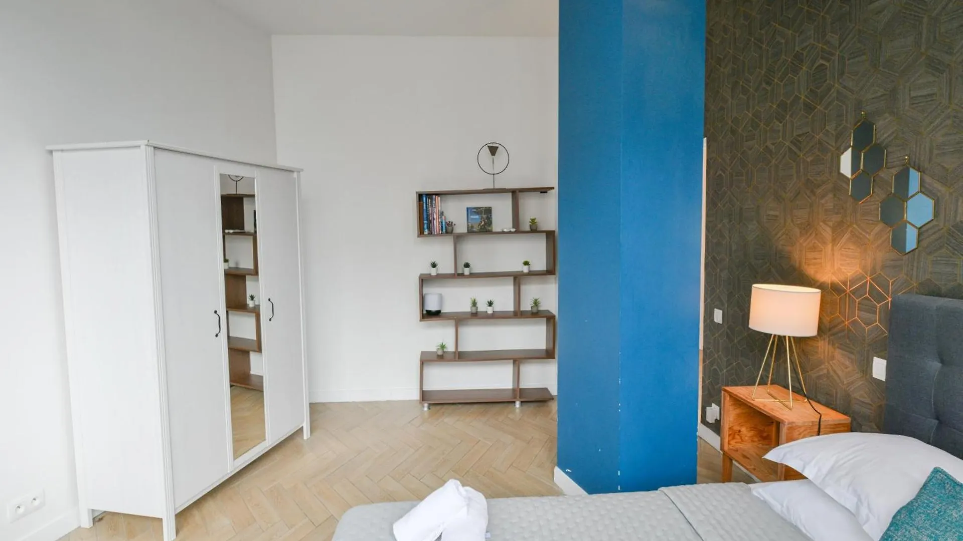 Sacre-Coeur Modern 4Bd With Sauna For 10 Guests! Paris France